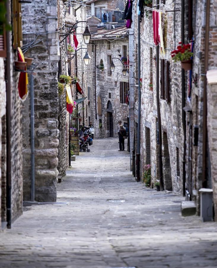 Casa La Rosa Lägenhet Gubbio Exteriör bild