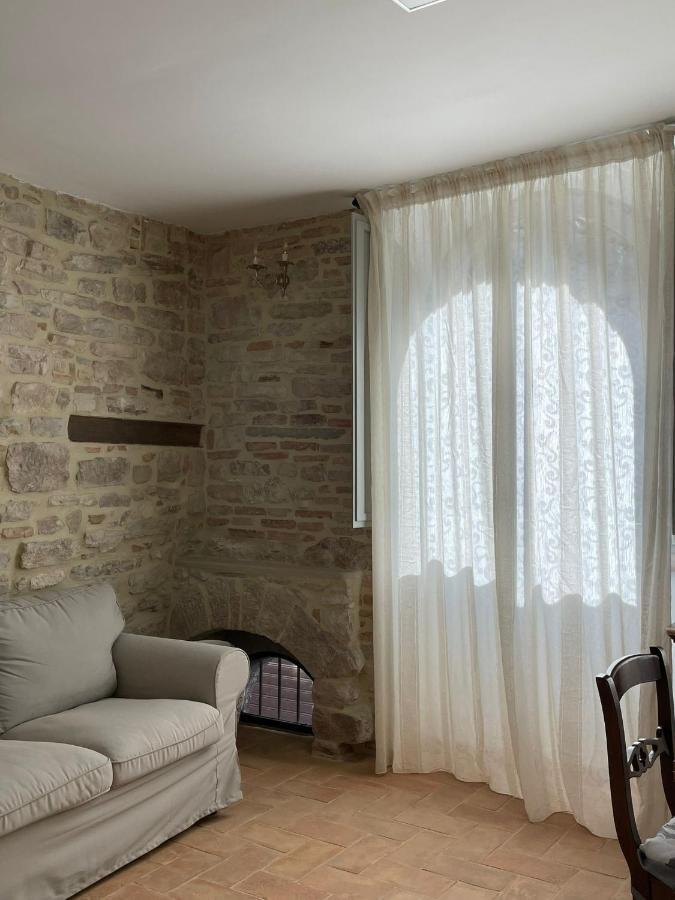 Casa La Rosa Lägenhet Gubbio Exteriör bild